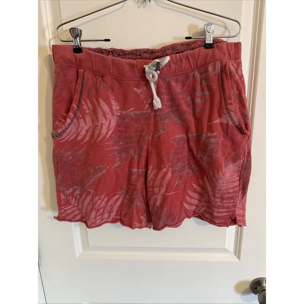 Maori Hook Men's Med Coral Leaf Beach Cozy Pull-On Sweat Shorts